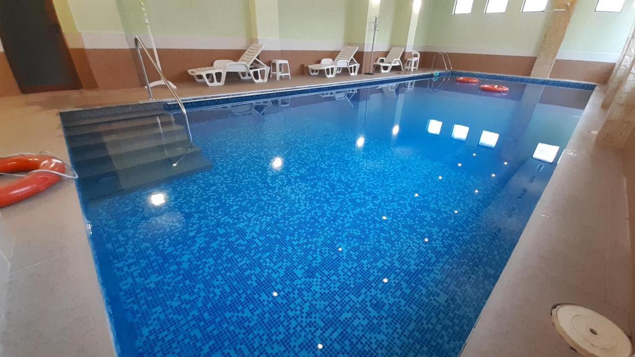 Aquilon Hotel & Thermal Pools サパレヴァ・バニャ エクステリア 写真